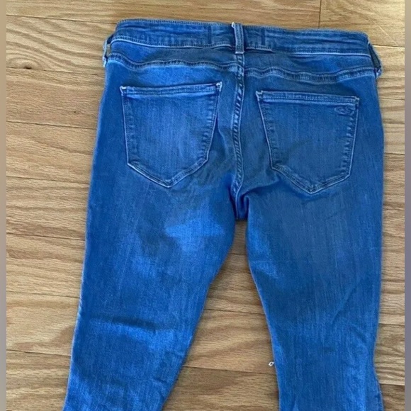 Hollister co. Distressed Low Rise Jean Legging (Size 0R) - Picture 2 of 9